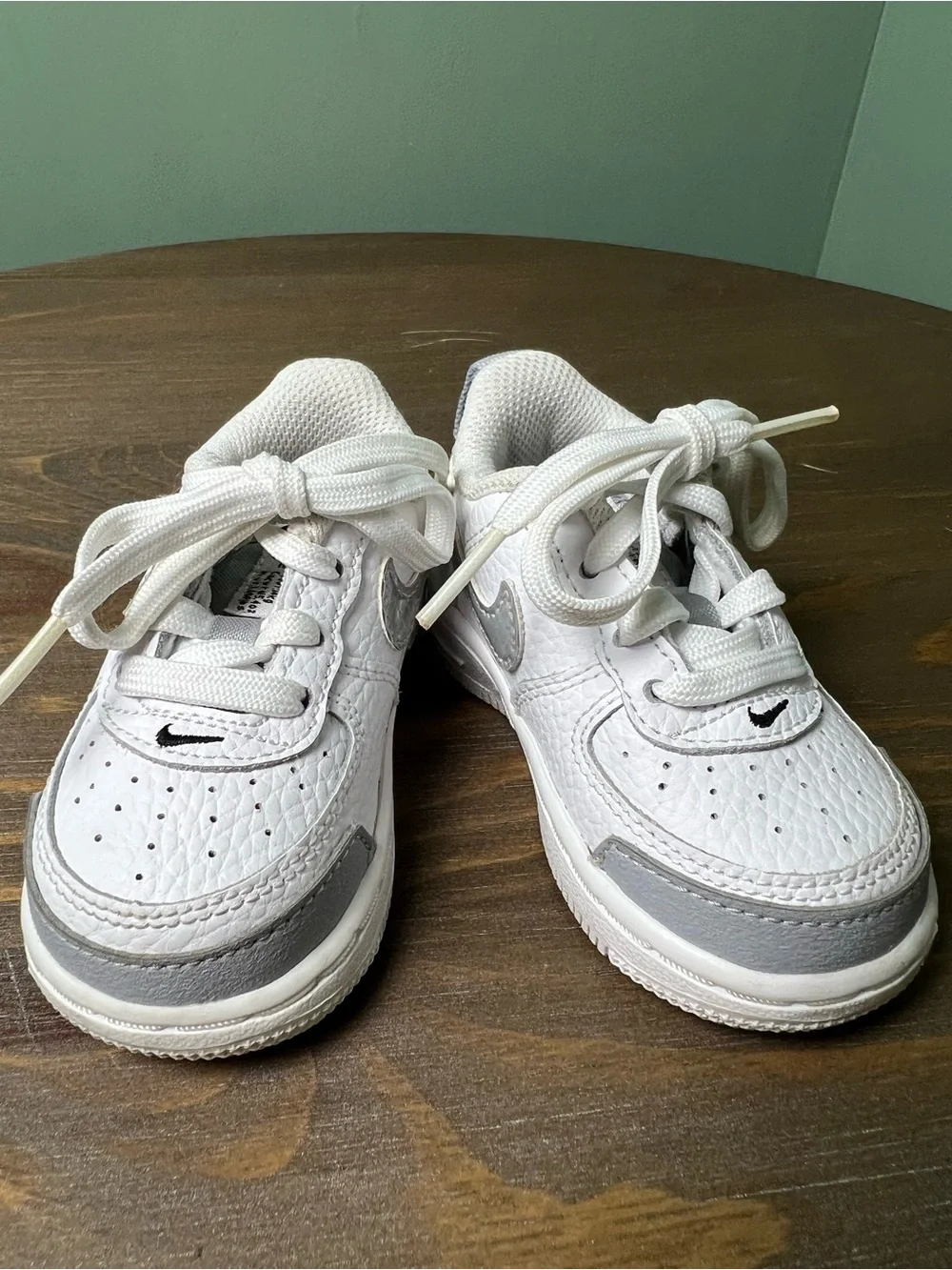 Nike Baby Air Force 1 LV8 Toddler Shoes Unisex 4C Lace Up White Wolf Grey